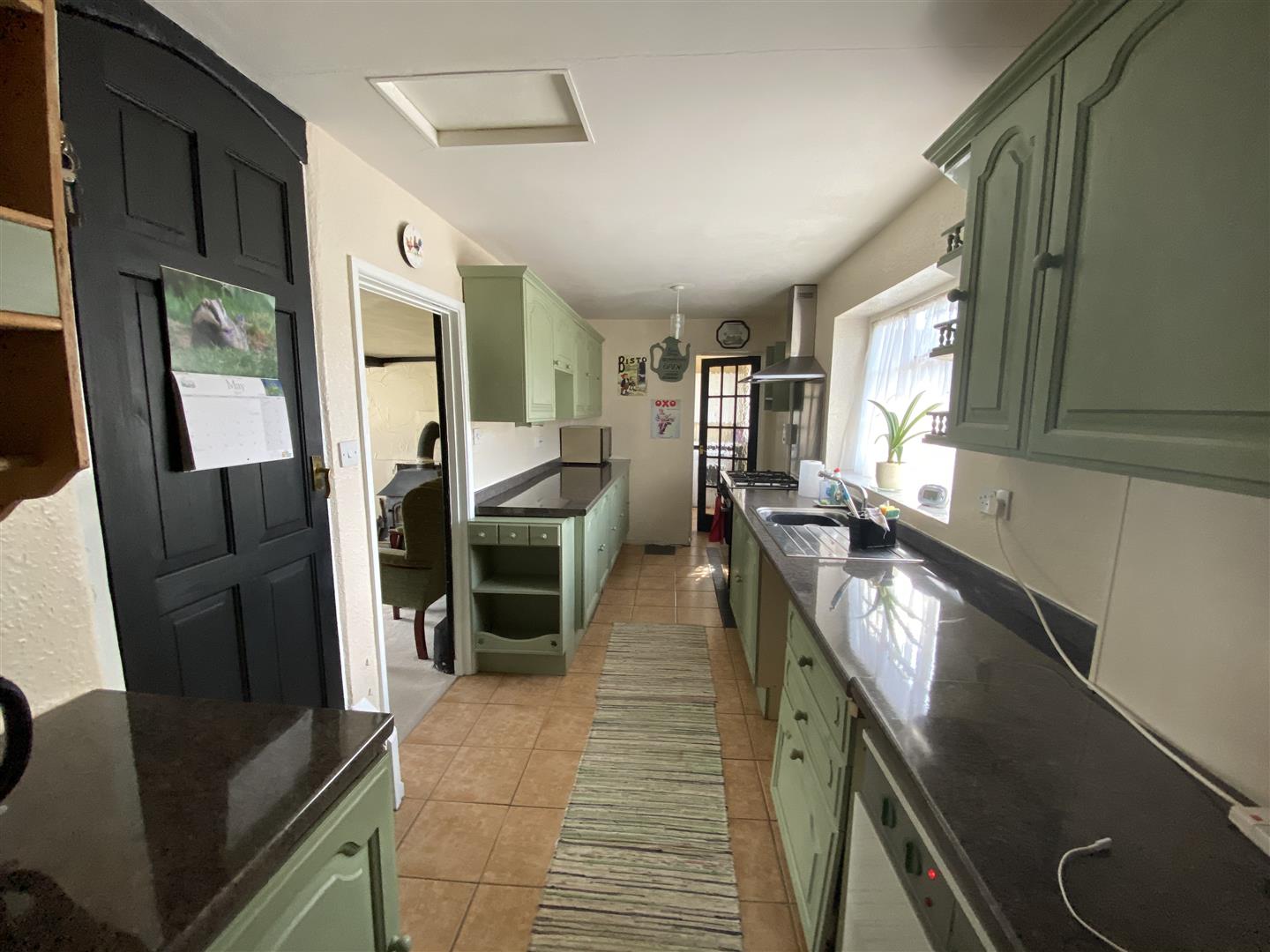 ANOTHER KITCHEN ASPECT